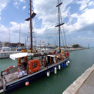 Gita in BARCA a VELA GRATUITA !